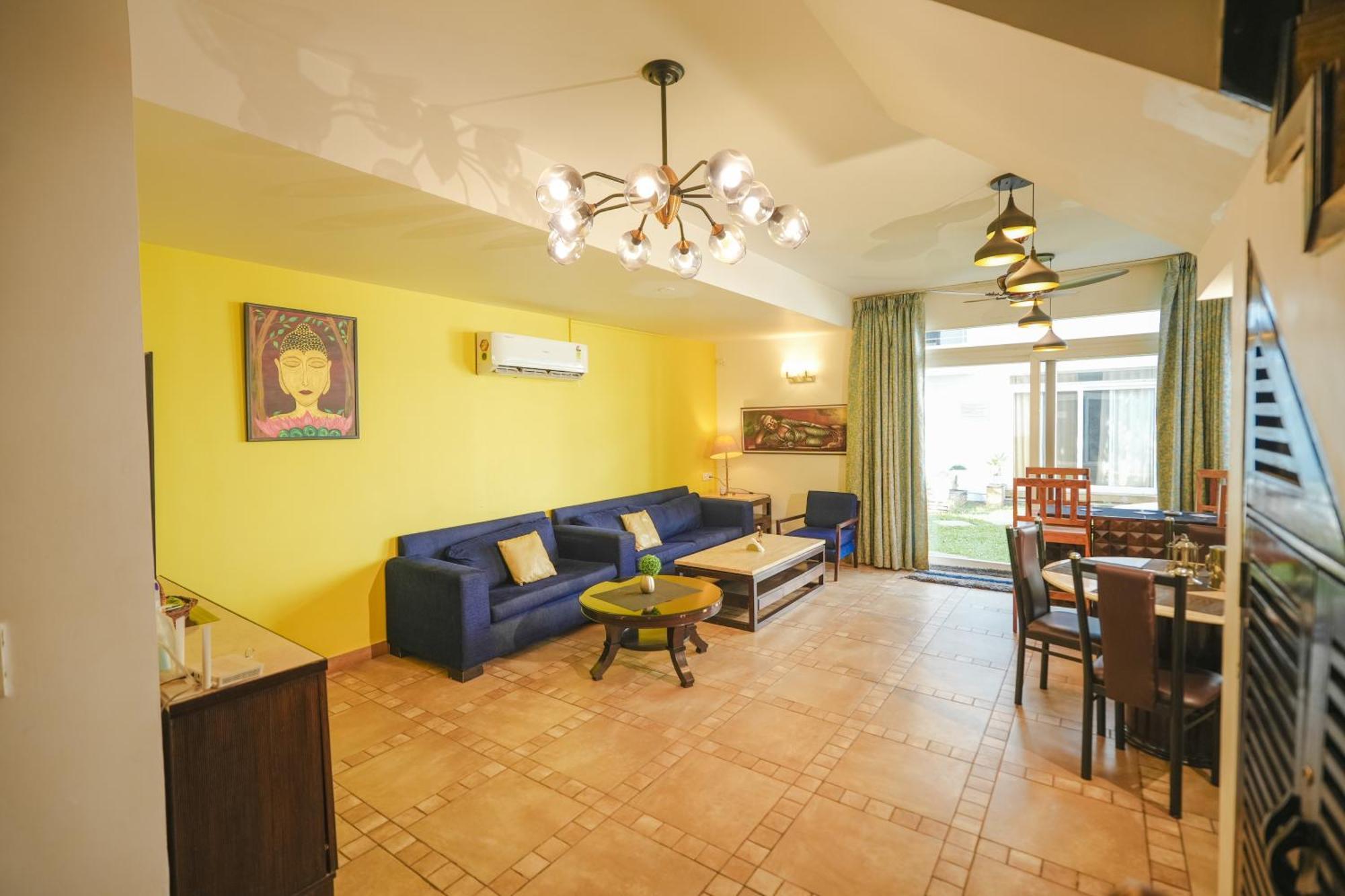 Villa M - Jia 3: Poolside Retreat in Candolim Exterior photo