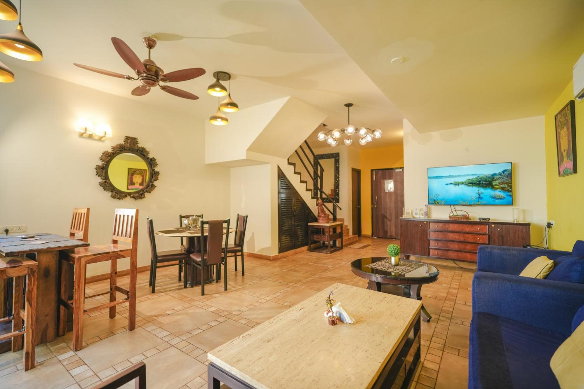 Villa M - Jia 3: Poolside Retreat in Candolim Exterior photo